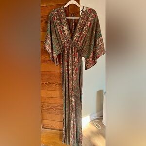 Boho Maxi Dress – Vintage-Inspired Print - ONE SIZE
